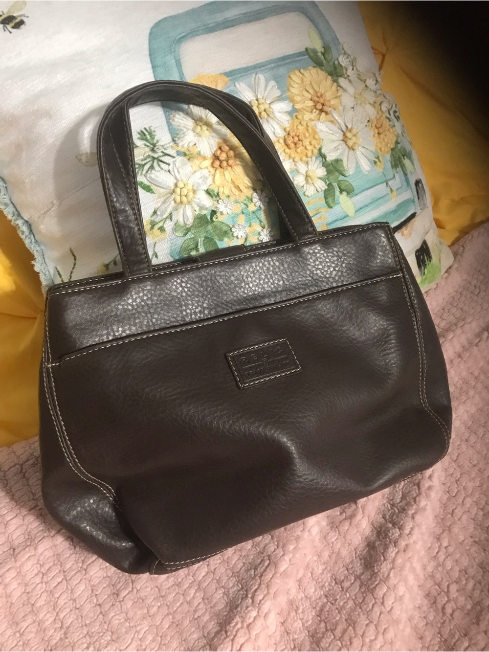 Relic Dark Brown Leather Shoulder Bag with Contrast Stitching